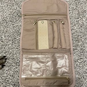 Mauve jewelry travel case